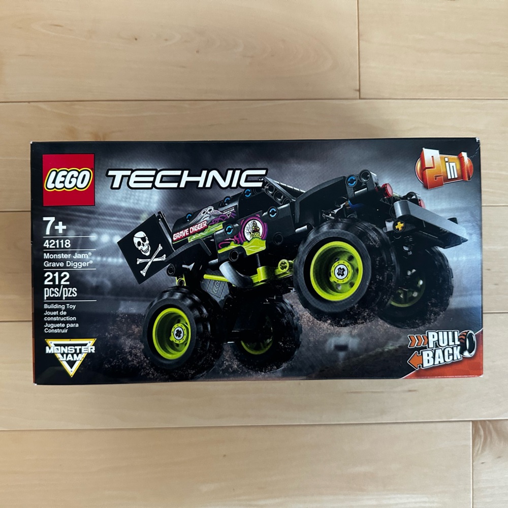 Monster Jam Grave Digger LEGO *Retired Set